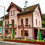 Adelka Guest house