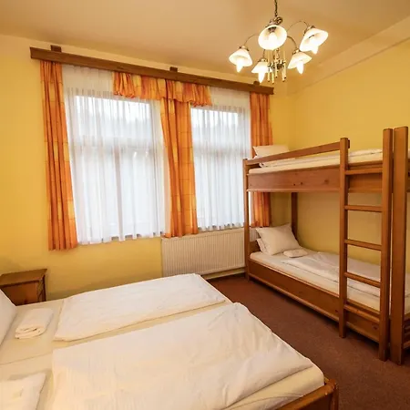 Guest house Adelka 3*