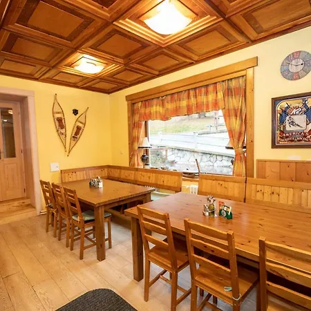 Adelka Guest house 3*