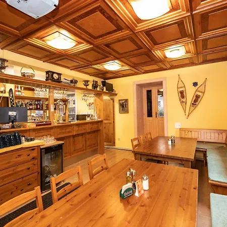 Guest house Adelka 3*